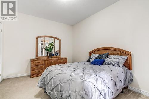 47 - 44 Edgevalley Road, London East (East A), ON - Indoor Photo Showing Bedroom