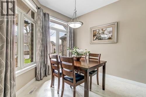 47 - 44 Edgevalley Road, London East (East A), ON - Indoor Photo Showing Dining Room