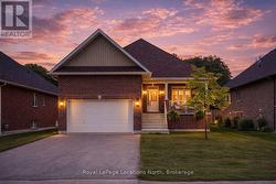 12 NATURES TRAIL  Wasaga Beach, ON L9Z 0H4