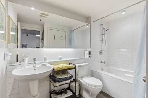 Salle de bains - 446-950 Rue Notre-Dame O., Montréal (Le Sud-Ouest), QC - Indoor Photo Showing Bathroom