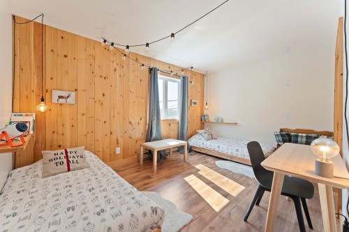 Chambre à coucher - 168  - 170 Ch. Demers, Sutton, QC - Indoor Photo Showing Bedroom