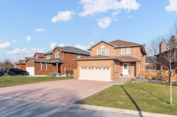 5 Longhouse Street Vaughan, ON L4L 4Z3