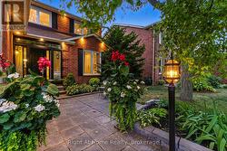 230 POOLE DRIVE Oakville (Ro River Oaks), ON L6H 3W4