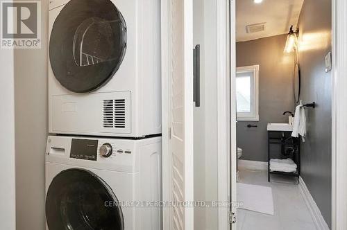 195 Sherman Avenue N, Hamilton, ON - Indoor Photo Showing Laundry Room