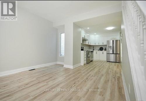195 Sherman Avenue N, Hamilton, ON - Indoor Photo Showing Kitchen