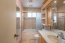 Bathroom - 3855 Av. Balzac, Brossard, QC  - Indoor Photo Showing Bathroom 