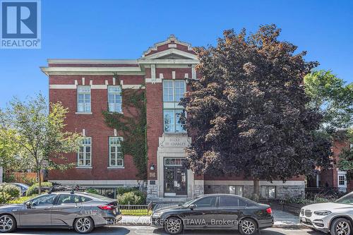 203 - 24 Springfield Road - Photo 3