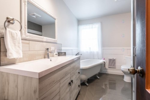 Salle de bains - 13017 Ch. Du Lac-Labelle, Labelle, QC - Indoor Photo Showing Bathroom