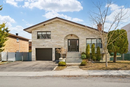 12045 Rue Jasmin  Montréal (Ahuntsic-Cartierville), QC H4K 2P1
