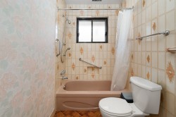 Salle de bains attenante à la CCP - 