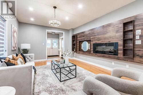 3475 Bala Drive, Mississauga, ON - Indoor Photo Showing Living Room With Fireplace