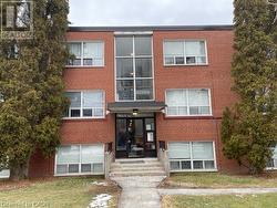 211 - 37 MERICOURT ROAD Hamilton, ON L8S 2N5