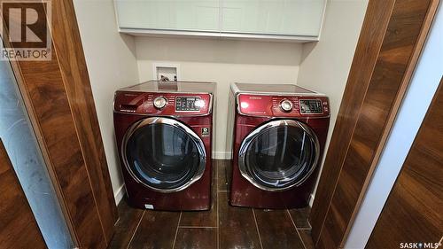 435 Pichler Crescent, Saskatoon, SK - Indoor Photo Showing Laundry Room