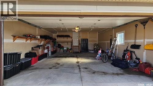 435 Pichler Crescent, Saskatoon, SK - Indoor Photo Showing Garage