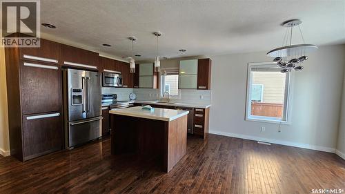 435 Pichler Crescent, Saskatoon, SK - Indoor Photo Showing Kitchen With Stainless Steel Kitchen With Double Sink