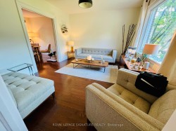 372 Roehampton Avenue  Toronto, ON M4P 1S4