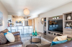 404-30 Fashion Roseway N/A Toronto, ON M2N 6B4