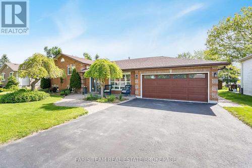2032 CHANTLER STREET  Innisfil, ON L9S 1B5