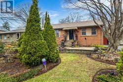 1051 MELVIN AVENUE Oakville, ON L6J 2V8