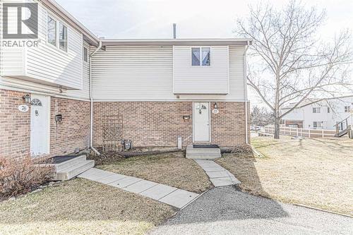 77, 5103 35 Avenue Sw - Photo 2