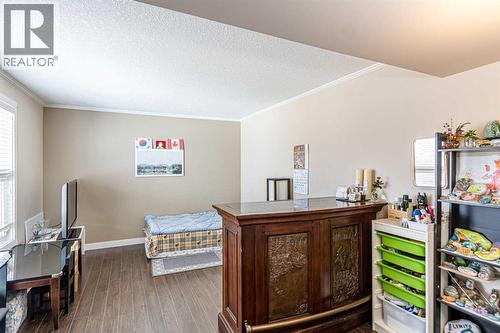 77, 5103 35 Avenue Sw - Photo 3