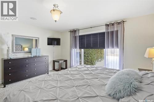 302 Brookhurst Terrace, Saskatoon, SK - Indoor Photo Showing Bedroom