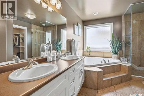 302 Brookhurst Terrace, Saskatoon, SK - Indoor Photo Showing Bathroom