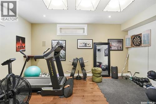 302 Brookhurst Terrace, Saskatoon, SK - Indoor Photo Showing Gym Room
