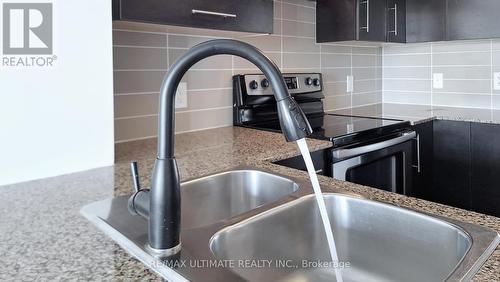 718 - 273 South Park Road, Markham, ON - Indoor Photo Showing Kitchen With Double Sink