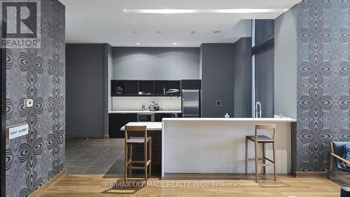718 - 273 South Park Road, Markham, ON - Indoor Photo Showing Other Room