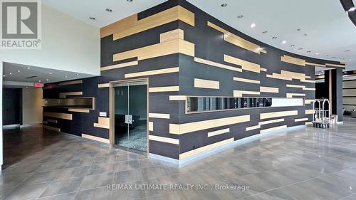 718 - 273 South Park Road, Markham, ON - Indoor Photo Showing Other Room