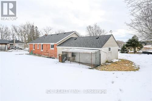 8110 Chippewa Road E, Hamilton, ON - Outdoor