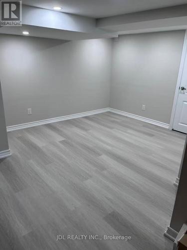 8110 Chippewa Road E, Hamilton, ON - Indoor Photo Showing Other Room