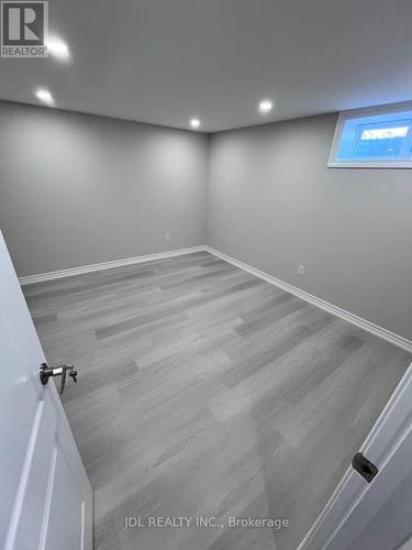 8110 Chippewa Road E, Hamilton, ON - Indoor