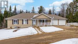 818 WILLIAMS LAKE ROAD  Hastings Highlands (Mcclure Ward), ON K0L 1C0