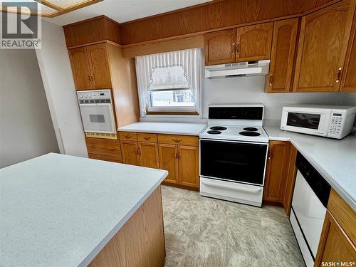 43 Clarke Avenue, Yorkton, SK - Indoor Photo Showing Kitchen