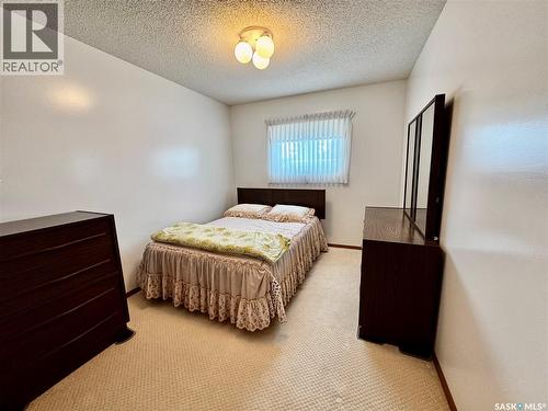 43 Clarke Avenue, Yorkton, SK - Indoor Photo Showing Bedroom