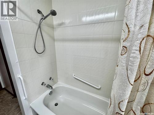 43 Clarke Avenue, Yorkton, SK - Indoor Photo Showing Bathroom