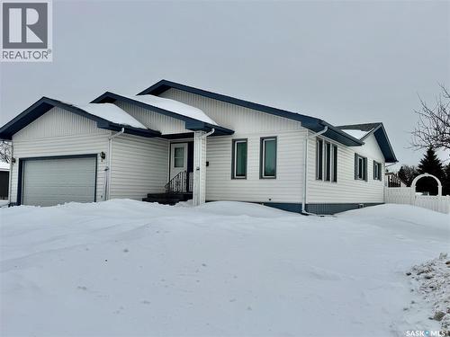 43 Clarke Avenue, Yorkton, SK - Outdoor