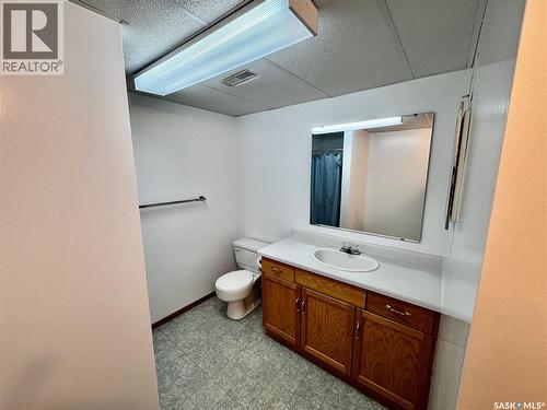 43 Clarke Avenue, Yorkton, SK - Indoor Photo Showing Bathroom