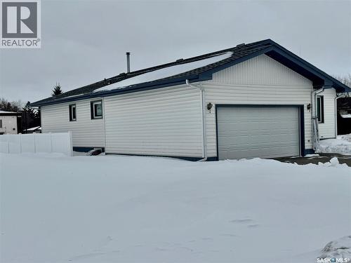 43 Clarke Avenue, Yorkton, SK - Outdoor