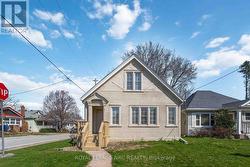 1 LINWOOD STREET  St. Catharines (Downtown), ON L2N 2H4