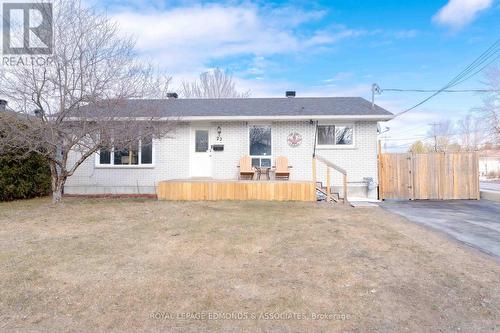 22 JOHN STREET  Petawawa, ON K8H 1S4