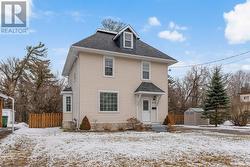 615 MOFFAT STREET  Pembroke, ON K8A 3Y2