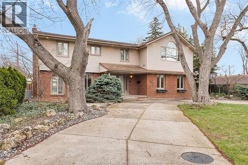 3748 Ouellette Avenue, Windsor, ON - Outdoor