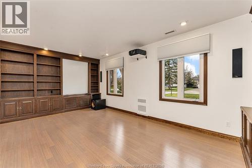 3748 Ouellette Avenue, Windsor, ON - Indoor Photo Showing Other Room