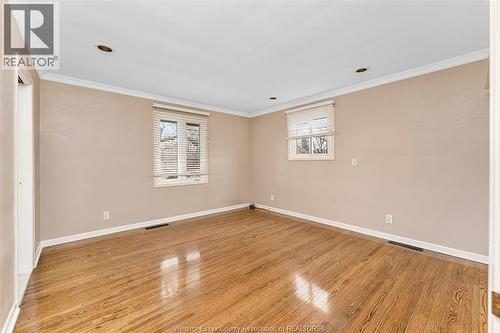 3748 Ouellette Avenue, Windsor, ON - Indoor Photo Showing Other Room