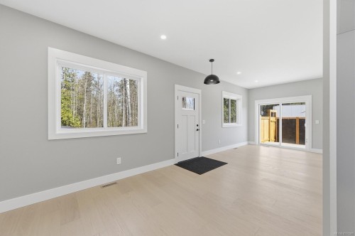 A-2319 Mcdonald Rd, Comox, BC - Indoor Photo Showing Other Room