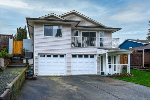 825 Pinecrest Rd, Campbell River, BC 
