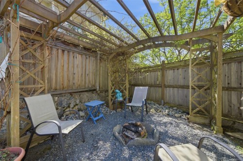 6841 Marsden Rd, Sooke, BC 